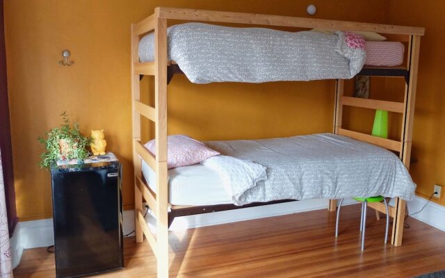 Fernweh Inn & Hostel