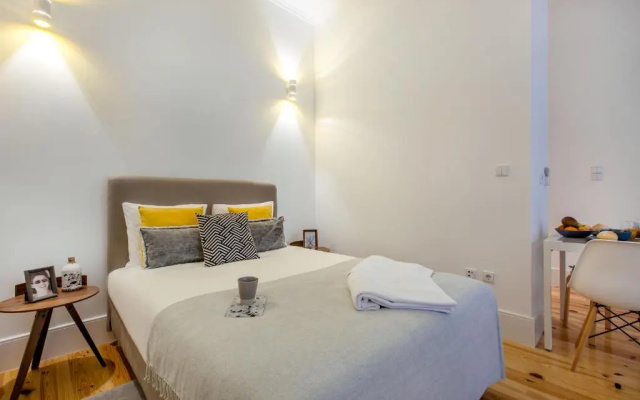 Santa Catarina Experience in Porto