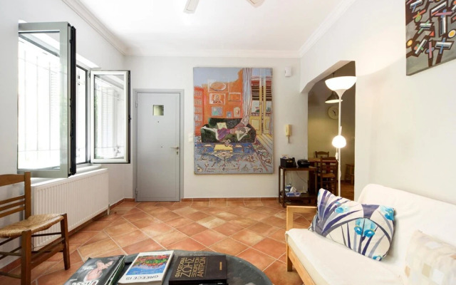 Nice and cosy one bedroom apartment under Lycabettus hill