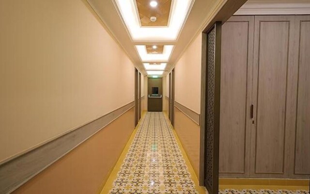 Fabhotel Prime Hampton By Ic'S