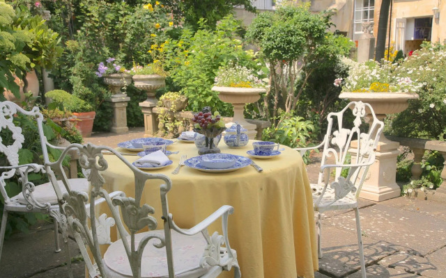 Queen Charlottes Orangery