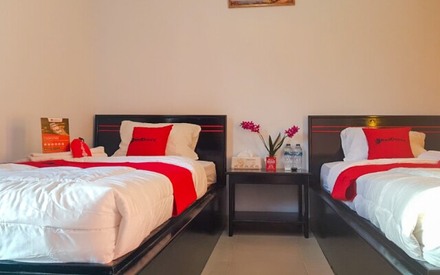 RedDoorz near RSUD Kota Luwuk