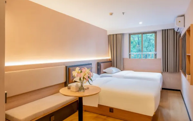 Yuezhi Light Hotel(Guangzhou Eastern Railway Station Yantang Metro Station Store) – Guest Rooms – Guangzhou