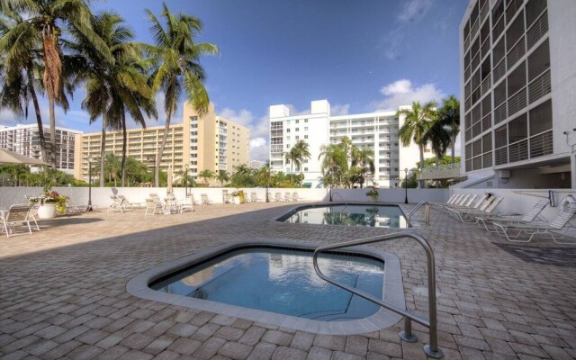 Le Frontenac 210 by Go Florida Condo Sunny Isles