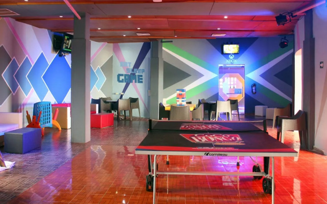 Infinity Luxury Travel at Seadust by YPJ