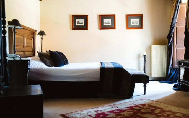 Trikolonion Country Hotel