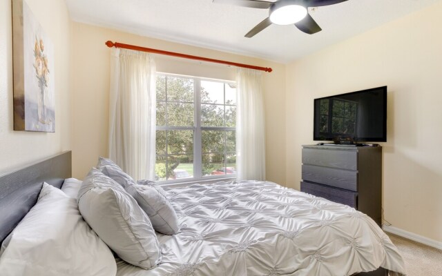 Kissimmee Rental w/ Balcony & Shared Pool