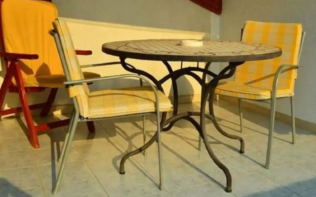 Cvita - 150 m From Pebble Beach - SA3