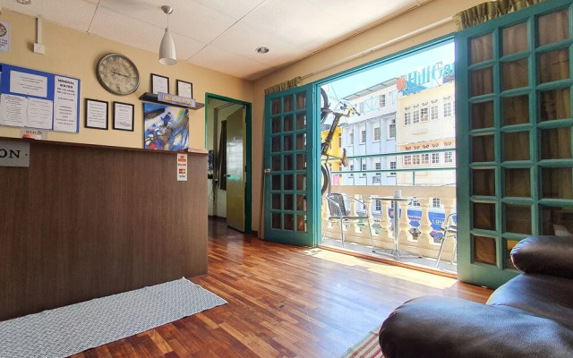 ZEN Rooms Check In Hotel 2