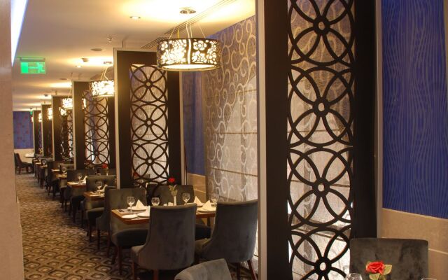 Gloria Al Madinah Al Fayroz Al Massi