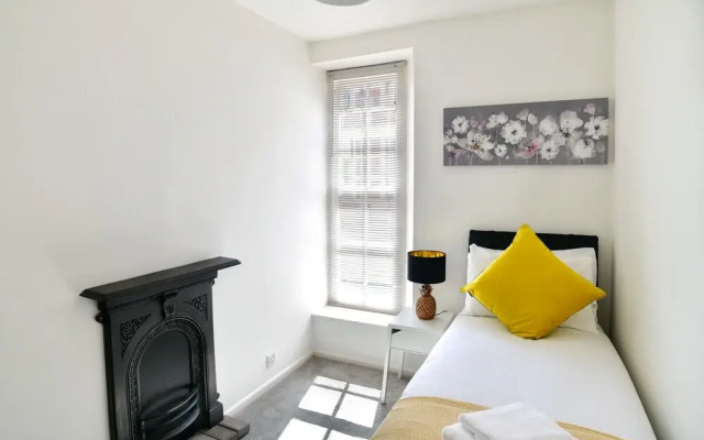 Cambrian Place - Swansea Guest Homes