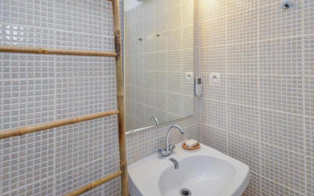 Comfortable studio apartment close to Avignon Bridge Welkeys