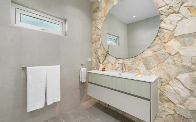 The Court Villa - 8 Bed 8 5 Bath