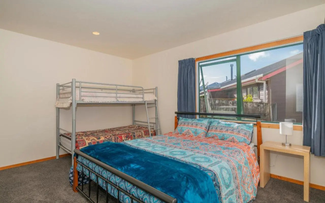 Sensational on Centennial - Whitianga Holiday Home