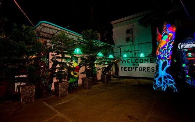 Deep Forest Garden Hotel