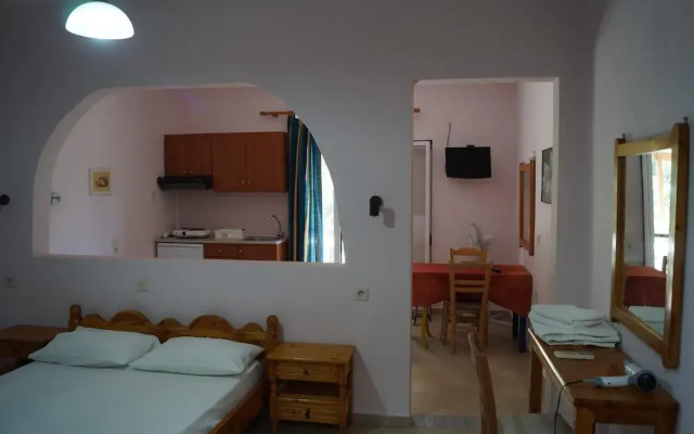 Jason Rooms & Studios