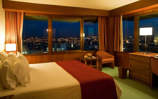 Hotel Dom Henrique Downtown