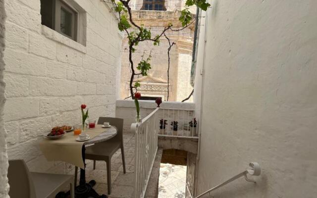 Antico Mondo Rooms & Suites