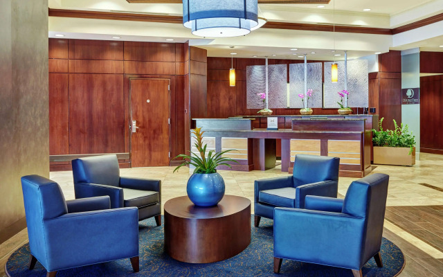 DoubleTree by Hilton Charlotte Gateway Village