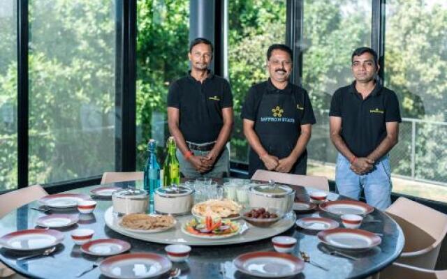 SaffronStays Falcon Hill, Lonavala - luxury villa with infinity pool near Lion's Point