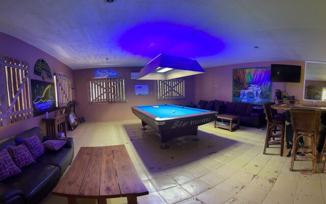 Monty's Riverside View Resort by Cocotel