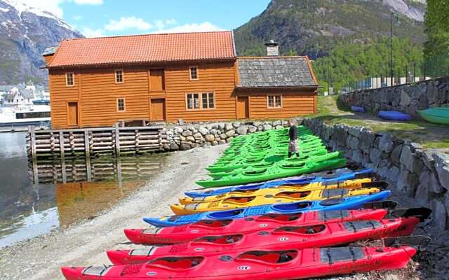 Adventure hotel & GuestHouse Eidfjord NEW