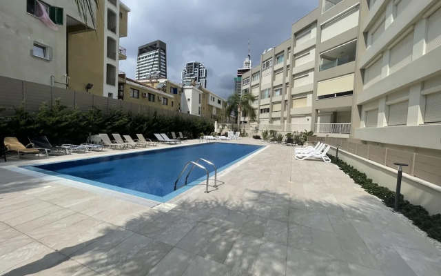 Hallmark Beach Apartment