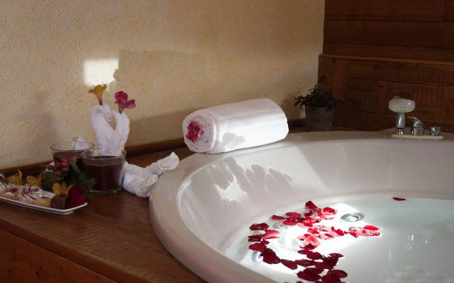 Chaberton Lodge & SPA