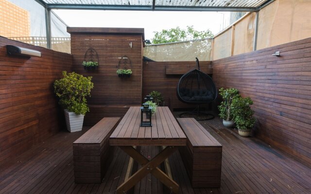 By Concierge - 'Daphne' DESIGNER Abode