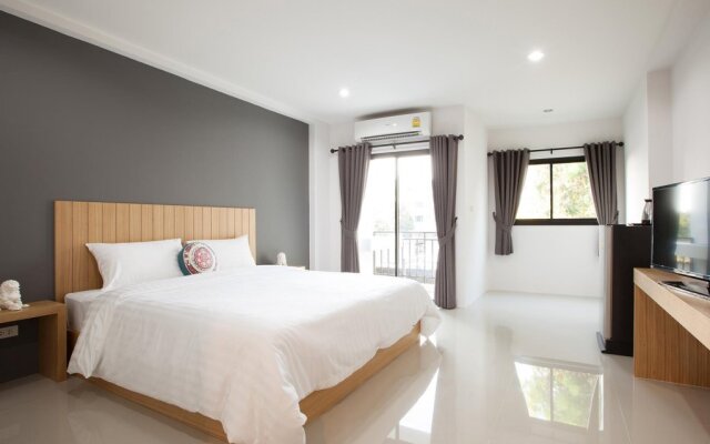 Pixel Hostel Phuket Airport
