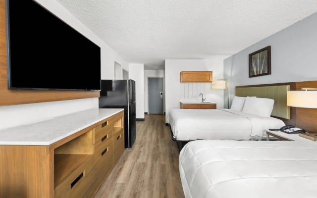 Suburban Studios Fairborn - Dayton