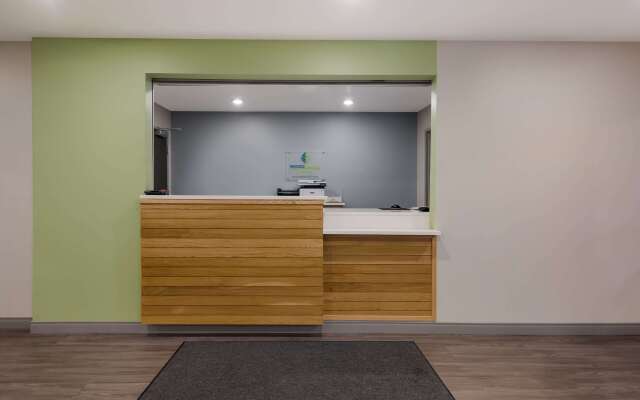 Woodspring Suites Wixom - Novi