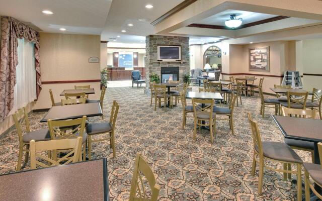 Holiday Inn Express Hotel & Suites Bismarck by IHG
