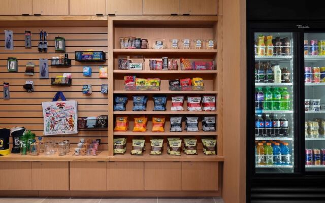 Sheraton Grand Rapids Airport Hotel