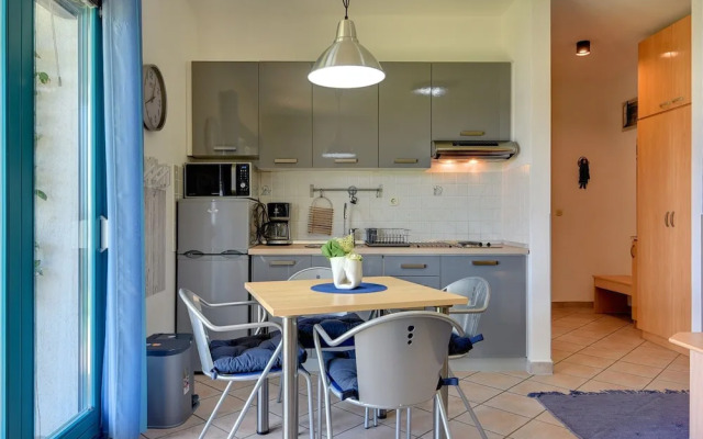 Scenic Apartment With Garden in Medulin