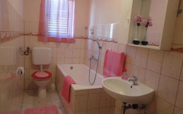 Apartments Villa Mirella