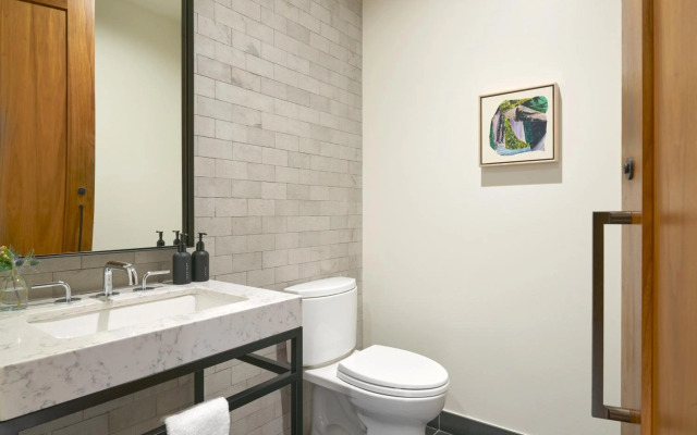 Limelight Hotel Denver