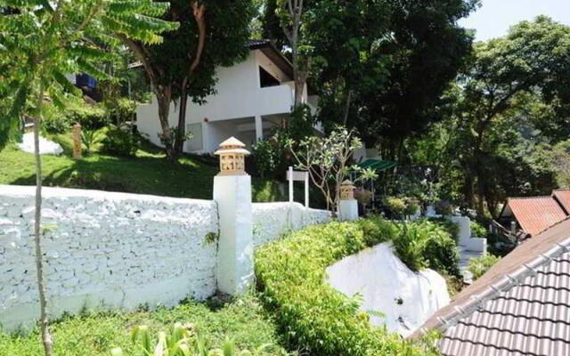 Karon Cliff Contemporary Boutique Bungalows