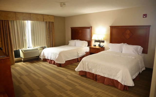 Hampton Inn & Suites Jennings