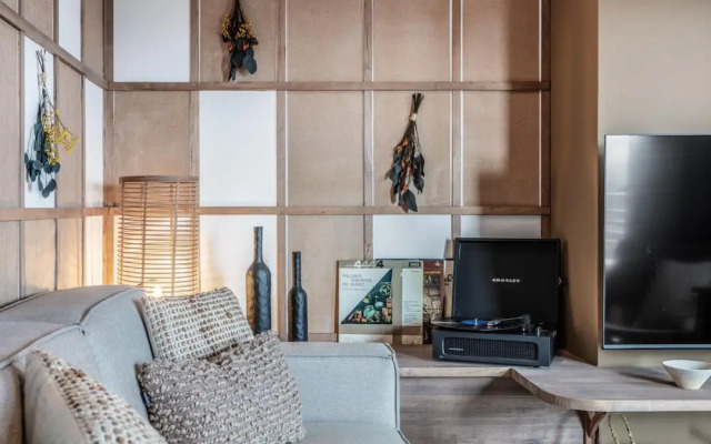 Triana - 1 Bedroom Apartment in Trafalgar