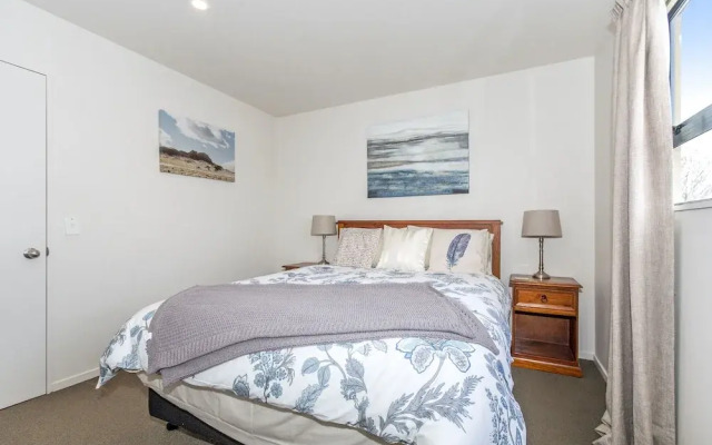 Awesome Christchurch Apartment