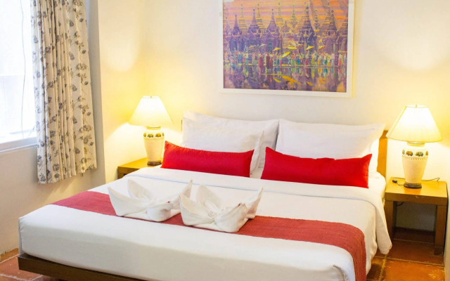 Villa Cha Cha Banglumphu