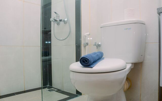 Comfy with Modern Style 1BR Grand Kamala Lagoon Apartment