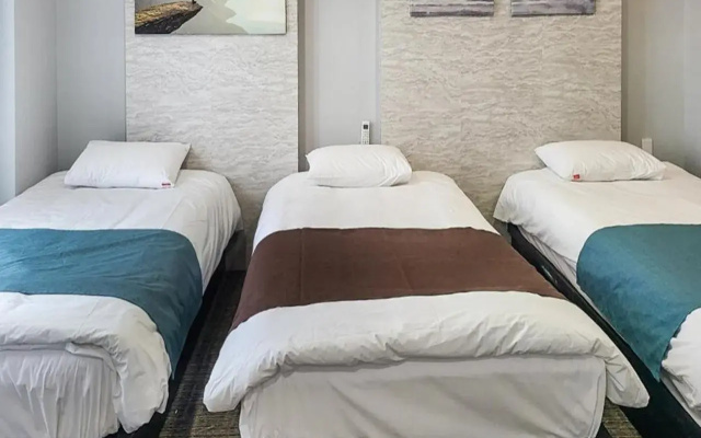 Griffin Bay Hotel
