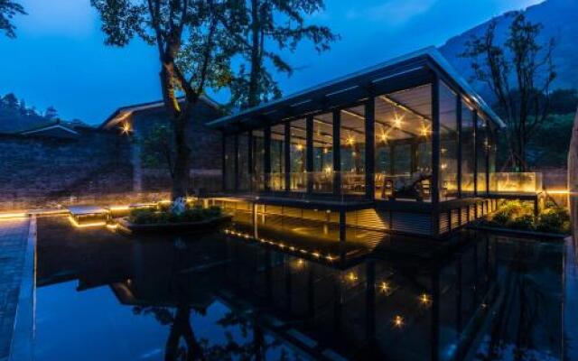 Dujiangyan Jiangnan Memory Hotel
