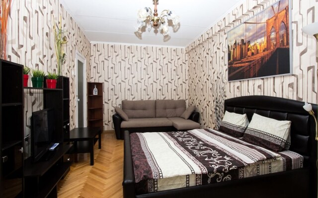 Apartlux on Novy Arbat Street Apartments