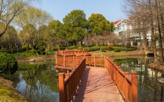 Shanghai Pudong Xiangguo