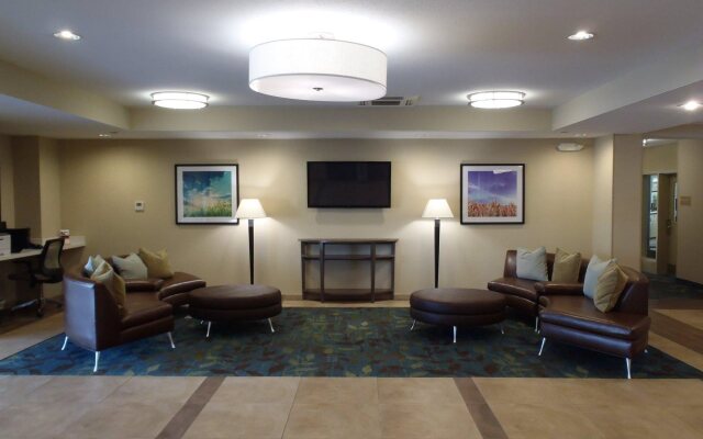 Candlewood Suites Dallas NW - Farmers Branch, an IHG Hotel