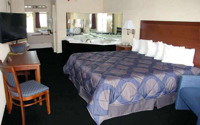 Atrium Inn