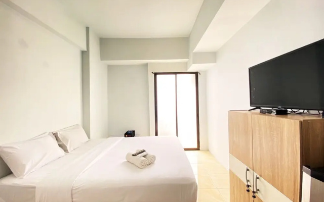 Cozy Studio Room At Tamansari Panoramic Apartment